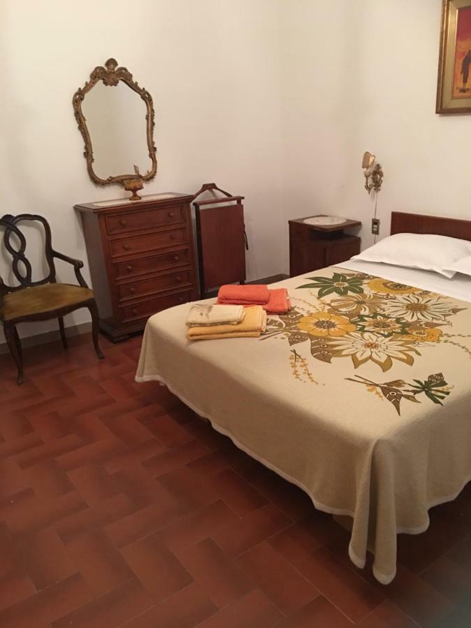 Casa Degli Zii Appartamento Letizia Luni Exteriér fotografie